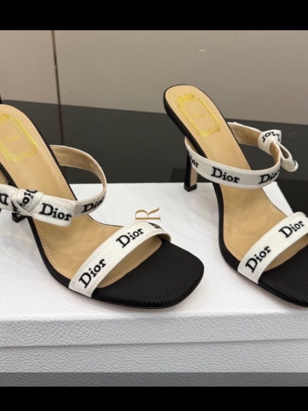 Women's Shoes